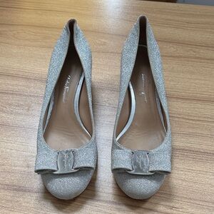 Salvatore Ferragamo Elegant Silver Glitter Women's Shoes, size 9.5